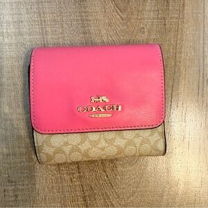 Coach CF369 Small Trifold Wallet in Colorblock Signature Canvas
